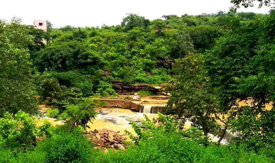 Lakhaniya Dari Waterfall Mirzapur